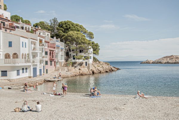 Plage sur la Costa Brava, en famille