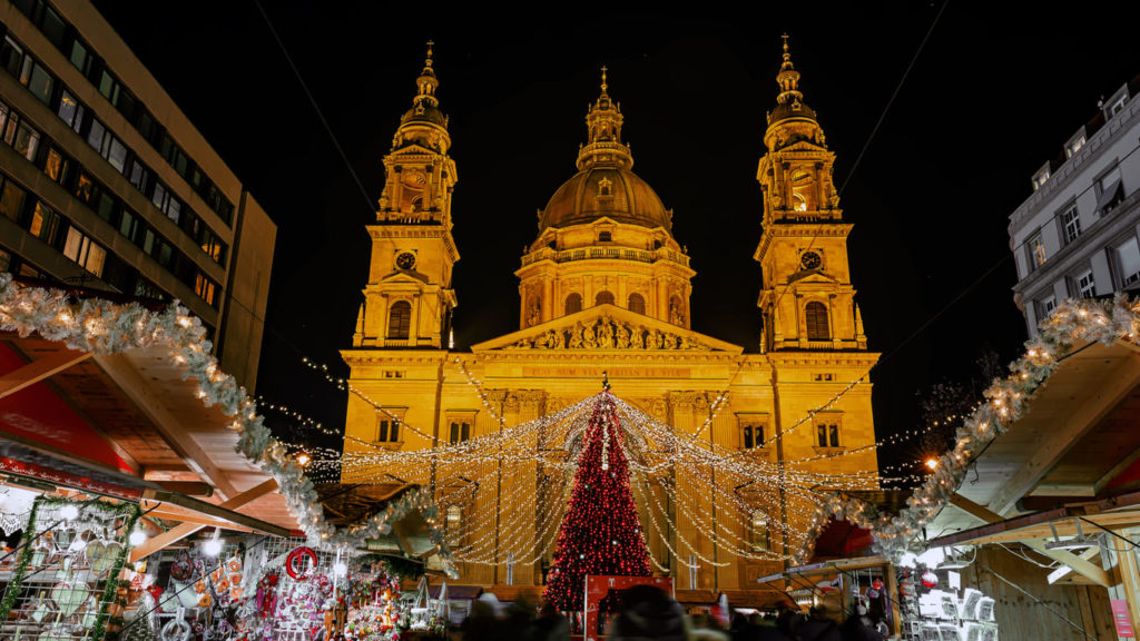 marché de noël de Budapest et basilique Saint Stephen